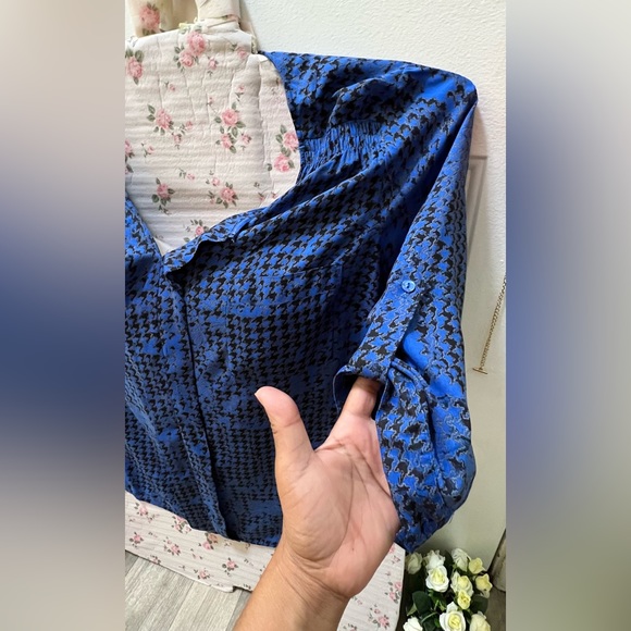Ladies ana 2X blue print blouse - Picture 9 of 13